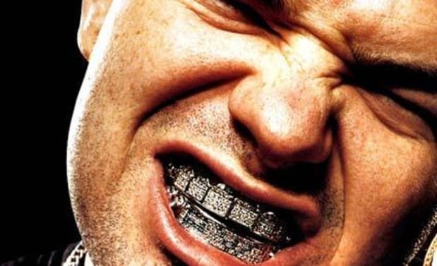 Texas Governor Keeps Bars Closed But Mum On Kissing Football Players