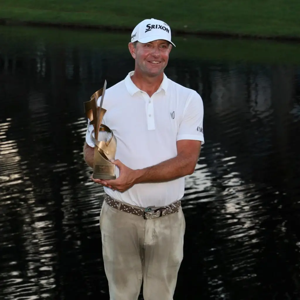 How to Get Rid of Swamp Ass (Butt Sweat). Lucas Glover and his epic sweat, sweatier, golf, golfers